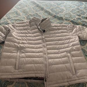 Smoke/ Pet free home.  Puffer jacket. Worn a few times. Great condition. Warm